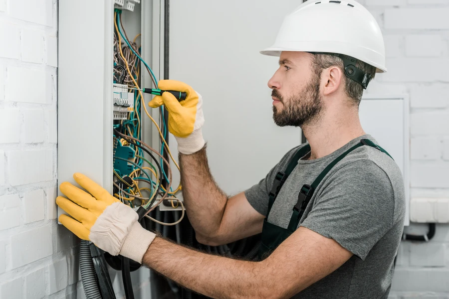 Signs Your Property Needs Electrical Repair Services in Wallisville, TX